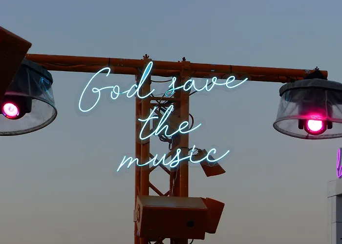 La Giralda 2 Les Marines *