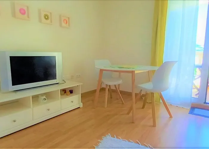 La Giralda 2 Les Marines