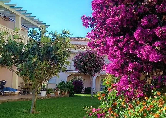 La Giralda 2 Les Marines Apartamento *